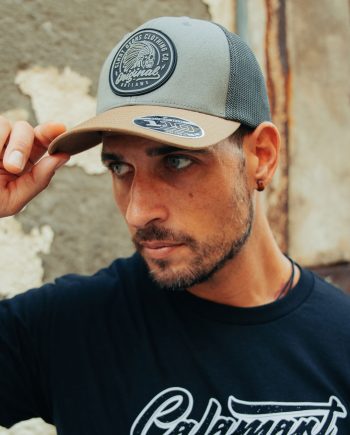 Gorra trucker outlaw Flexfit
